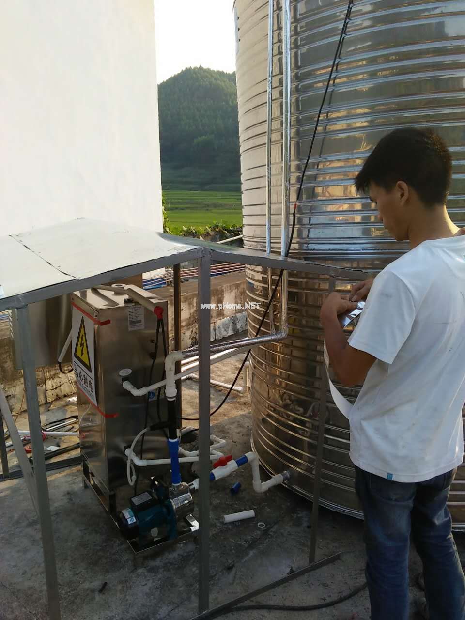 广西南宁瓶装水桶装水水厂水处理臭氧发生器运用